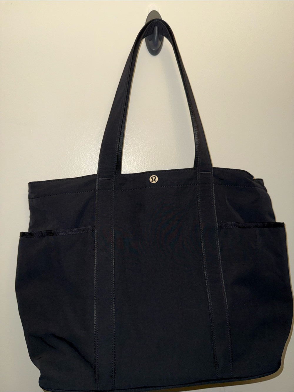 lululemon athletica Black Daily multi pocket Tote bag 20 L